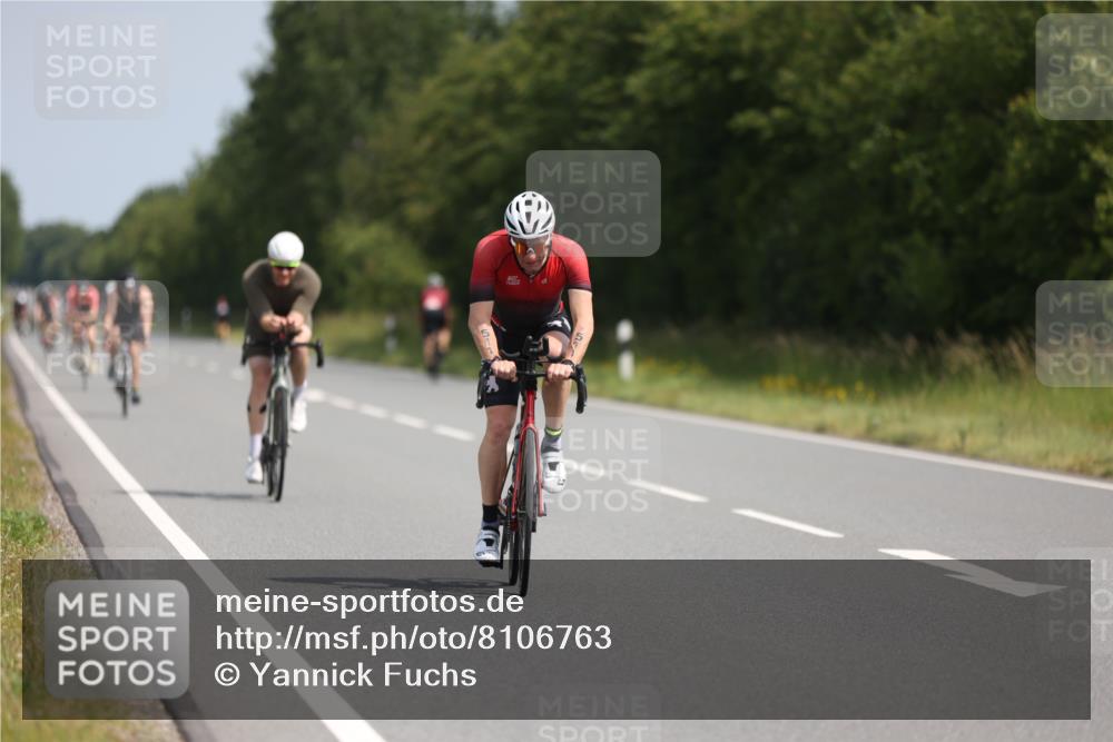 22.06.2025 - Viking Triathlon Yannick Fuchs http://msf.ph/oto/8106763 22.06.2025 11:30:56 Radfahren 44, 156, 329, 335, 408, 511, 535 meine-sportfotos.de
