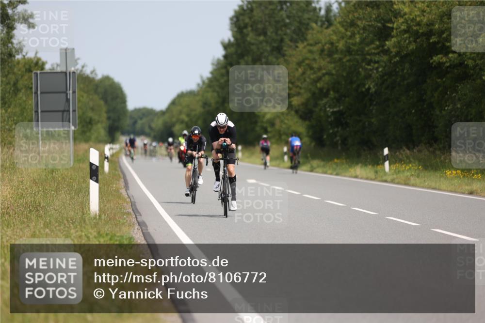 22.06.2025 - Viking Triathlon Yannick Fuchs http://msf.ph/oto/8106772 22.06.2025 12:11:38 Radfahren 13, 173, 314, 340, 427, 444, 458, 604 meine-sportfotos.de