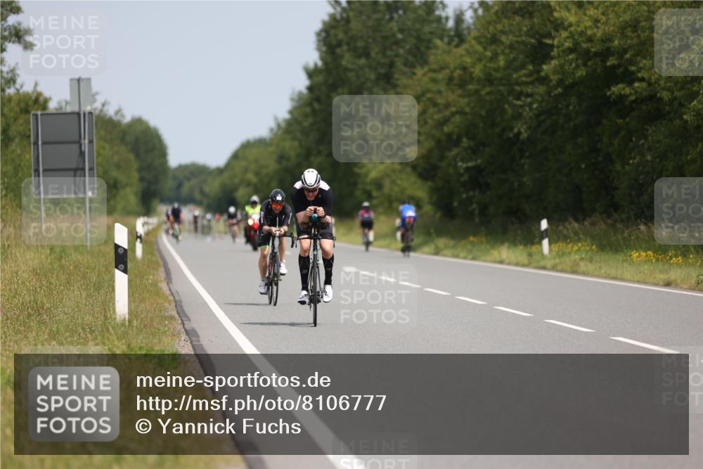 22.06.2025 - Viking Triathlon Yannick Fuchs http://msf.ph/oto/8106777 22.06.2025 12:11:39 Radfahren 13, 173, 314, 340, 427, 444, 458, 604 meine-sportfotos.de