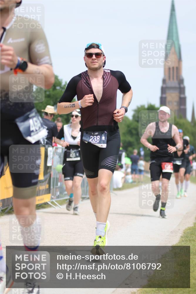 22.06.2025 - Viking Triathlon H.Heesch http://msf.ph/oto/8106792 22.06.2025 14:17:17 Laufen 40, 115, 203, 238, 388, 431, 464, 635 meine-sportfotos.de