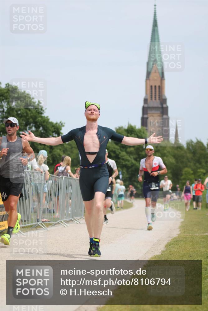 22.06.2025 - Viking Triathlon H.Heesch http://msf.ph/oto/8106794 22.06.2025 13:53:12 Laufen 122, 264, 550, 662 meine-sportfotos.de
