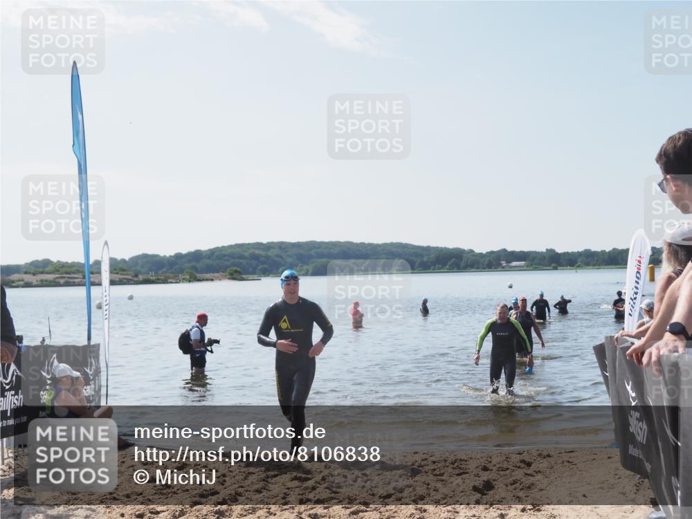 22.06.2025 - Viking Triathlon MichiJ http://msf.ph/oto/8106838 22.06.2025 10:53:01 Schwimmen 106, 160, 470, 640, 656 meine-sportfotos.de