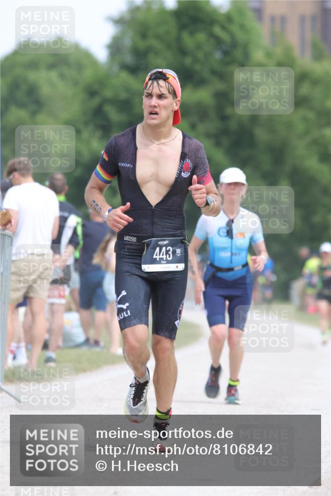 22.06.2025 - Viking Triathlon H.Heesch http://msf.ph/oto/8106842 22.06.2025 14:29:53 Laufen 43, 154, 369, 443 meine-sportfotos.de
