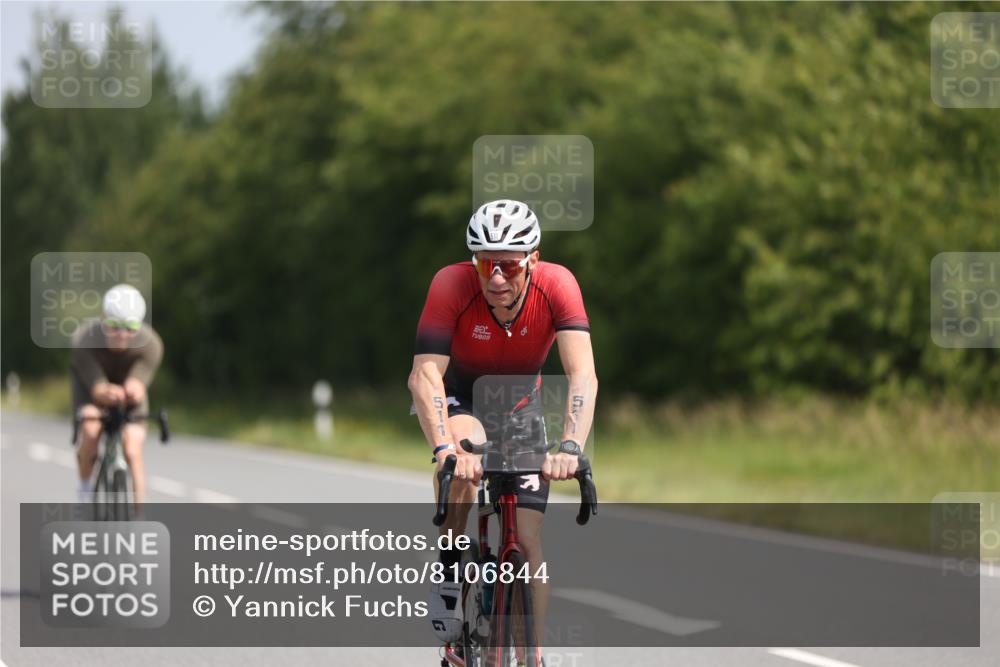 22.06.2025 - Viking Triathlon Yannick Fuchs http://msf.ph/oto/8106844 22.06.2025 11:30:57 Radfahren 44, 156, 329, 335, 408, 511, 535 meine-sportfotos.de