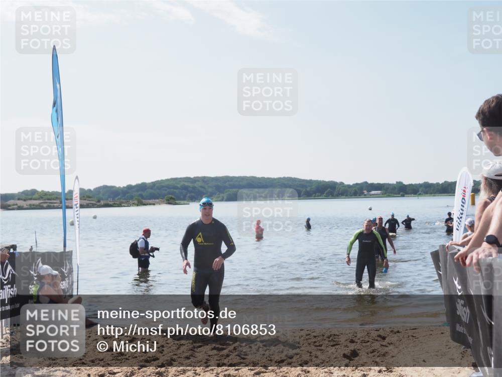 22.06.2025 - Viking Triathlon MichiJ http://msf.ph/oto/8106853 22.06.2025 10:53:02 Schwimmen 106, 160, 165, 470, 640 meine-sportfotos.de