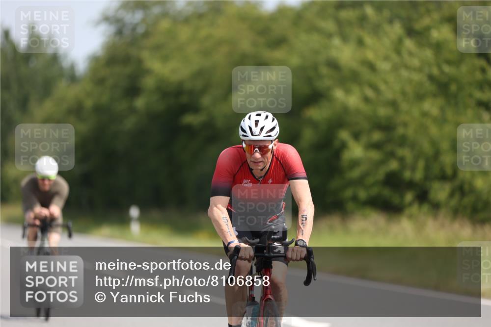 22.06.2025 - Viking Triathlon Yannick Fuchs http://msf.ph/oto/8106858 22.06.2025 11:30:57 Radfahren 44, 156, 329, 335, 408, 511, 535 meine-sportfotos.de