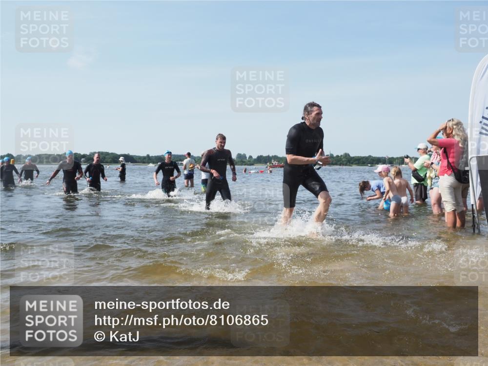 22.06.2025 - Viking Triathlon KatJ http://msf.ph/oto/8106865 22.06.2025 10:37:24 Schwimmen 21, 34, 131, 141, 172, 180, 187, 233, 253, 312, 316, 344, 370, 383, 456, 649 meine-sportfotos.de