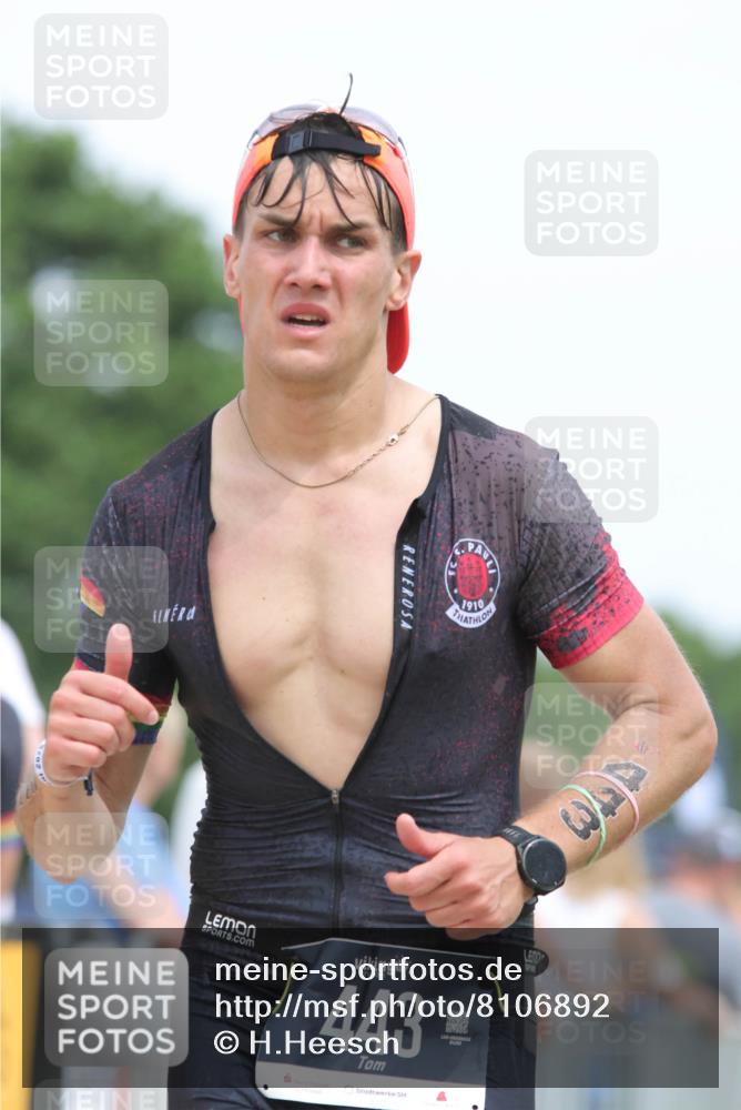 22.06.2025 - Viking Triathlon H.Heesch http://msf.ph/oto/8106892 22.06.2025 14:29:56 Laufen 154, 369, 443 meine-sportfotos.de
