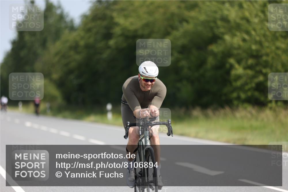 22.06.2025 - Viking Triathlon Yannick Fuchs http://msf.ph/oto/8106894 22.06.2025 11:30:58 Radfahren 44, 156, 329, 335, 358, 511, 535 meine-sportfotos.de