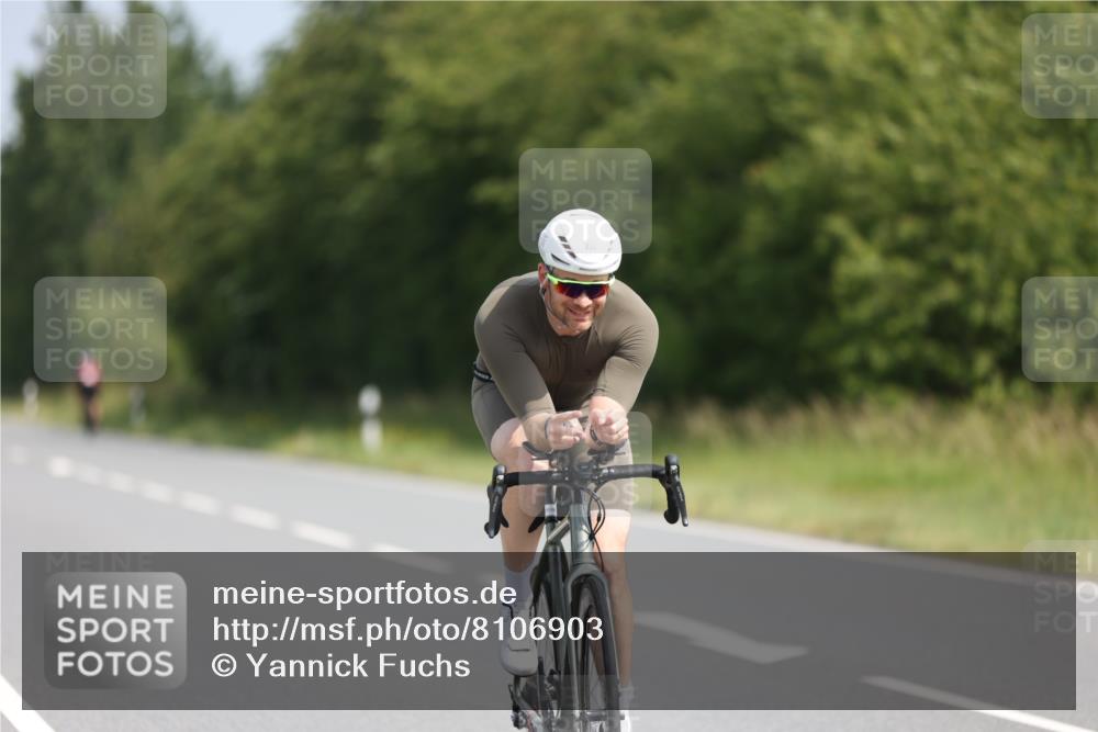 22.06.2025 - Viking Triathlon Yannick Fuchs http://msf.ph/oto/8106903 22.06.2025 11:30:58 Radfahren 44, 156, 329, 335, 358, 511, 535 meine-sportfotos.de