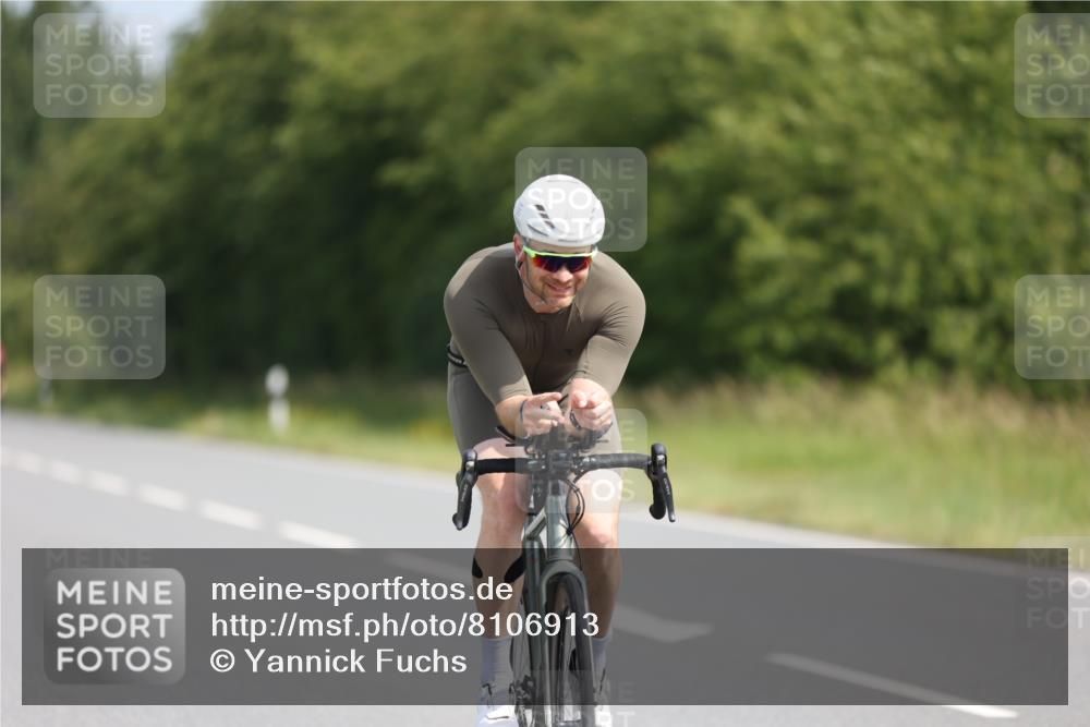 22.06.2025 - Viking Triathlon Yannick Fuchs http://msf.ph/oto/8106913 22.06.2025 11:30:58 Radfahren 44, 156, 329, 335, 358, 511, 535 meine-sportfotos.de
