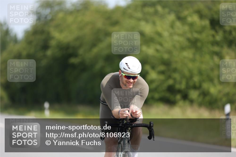 22.06.2025 - Viking Triathlon Yannick Fuchs http://msf.ph/oto/8106923 22.06.2025 11:30:58 Radfahren 44, 156, 329, 335, 358, 511, 535 meine-sportfotos.de