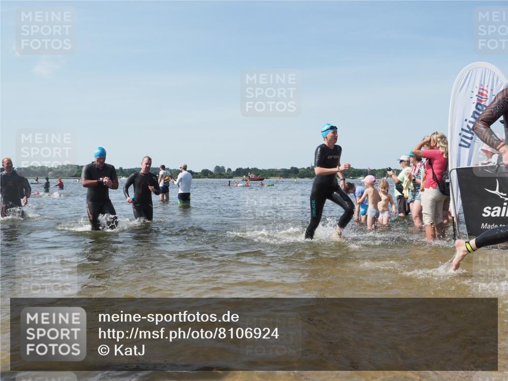 22.06.2025 - Viking Triathlon KatJ http://msf.ph/oto/8106924 22.06.2025 10:37:28 Schwimmen 21, 34, 131, 141, 163, 177, 180, 187, 233, 253, 312, 316, 344, 370, 383, 456, 639 meine-sportfotos.de
