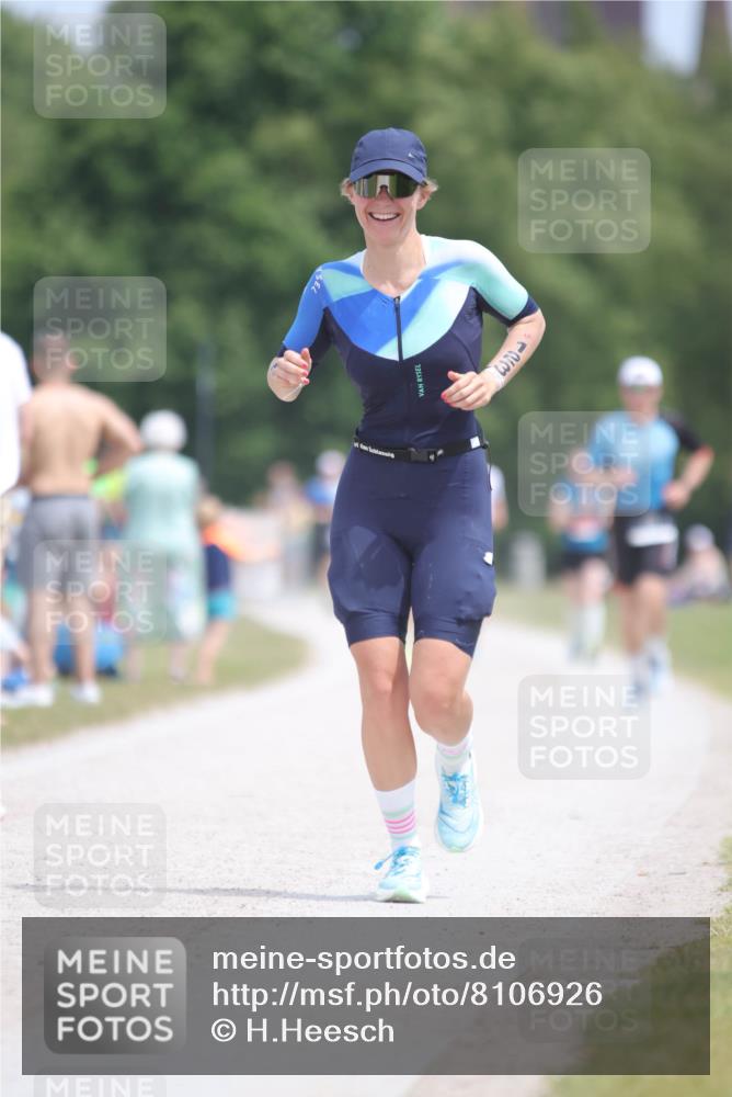 22.06.2025 - Viking Triathlon H.Heesch http://msf.ph/oto/8106926 22.06.2025 13:53:49 Laufen 123, 443, 551 meine-sportfotos.de