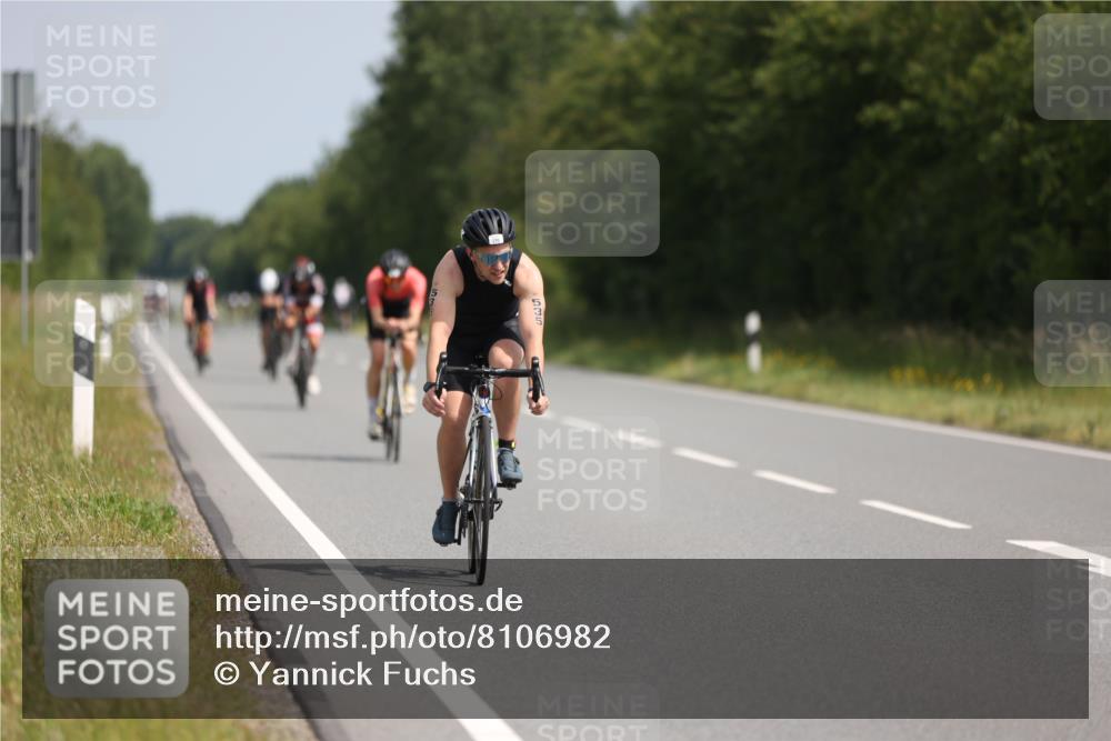 22.06.2025 - Viking Triathlon Yannick Fuchs http://msf.ph/oto/8106982 22.06.2025 11:31:00 Radfahren 44, 156, 329, 335, 358, 419, 511, 535 meine-sportfotos.de