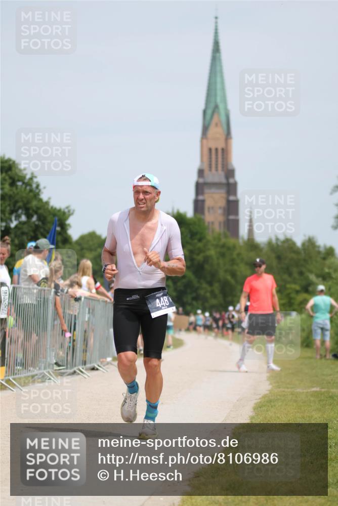 22.06.2025 - Viking Triathlon H.Heesch http://msf.ph/oto/8106986 22.06.2025 14:18:21 Laufen 448 meine-sportfotos.de