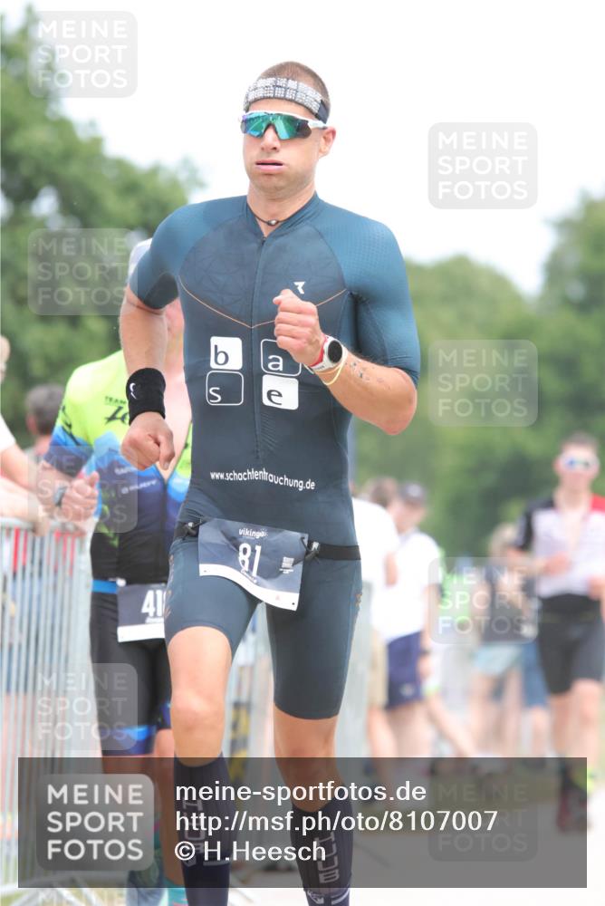 22.06.2025 - Viking Triathlon H.Heesch http://msf.ph/oto/8107007 22.06.2025 14:30:19 Laufen 81, 156, 418 meine-sportfotos.de