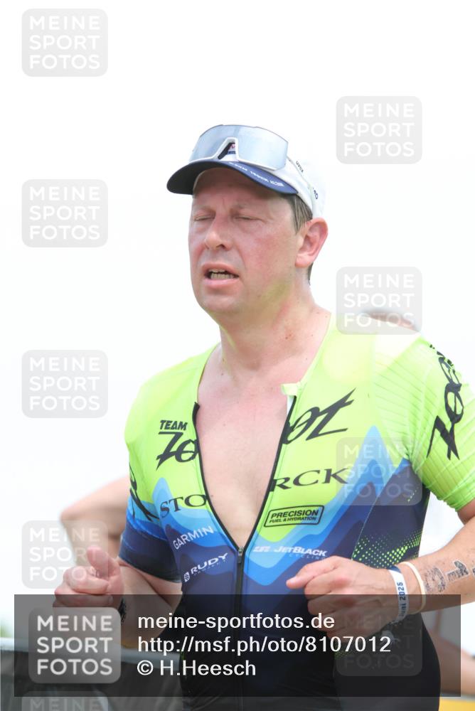 22.06.2025 - Viking Triathlon H.Heesch http://msf.ph/oto/8107012 22.06.2025 14:30:23 Laufen 81, 387, 418 meine-sportfotos.de