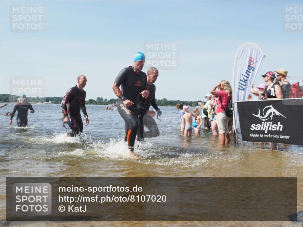 22.06.2025 - Viking Triathlon KatJ http://msf.ph/oto/8107020 22.06.2025 10:37:31 Schwimmen 21, 34, 131, 141, 163, 177, 180, 187, 245, 253, 312, 316, 344, 383, 456, 614, 639 meine-sportfotos.de