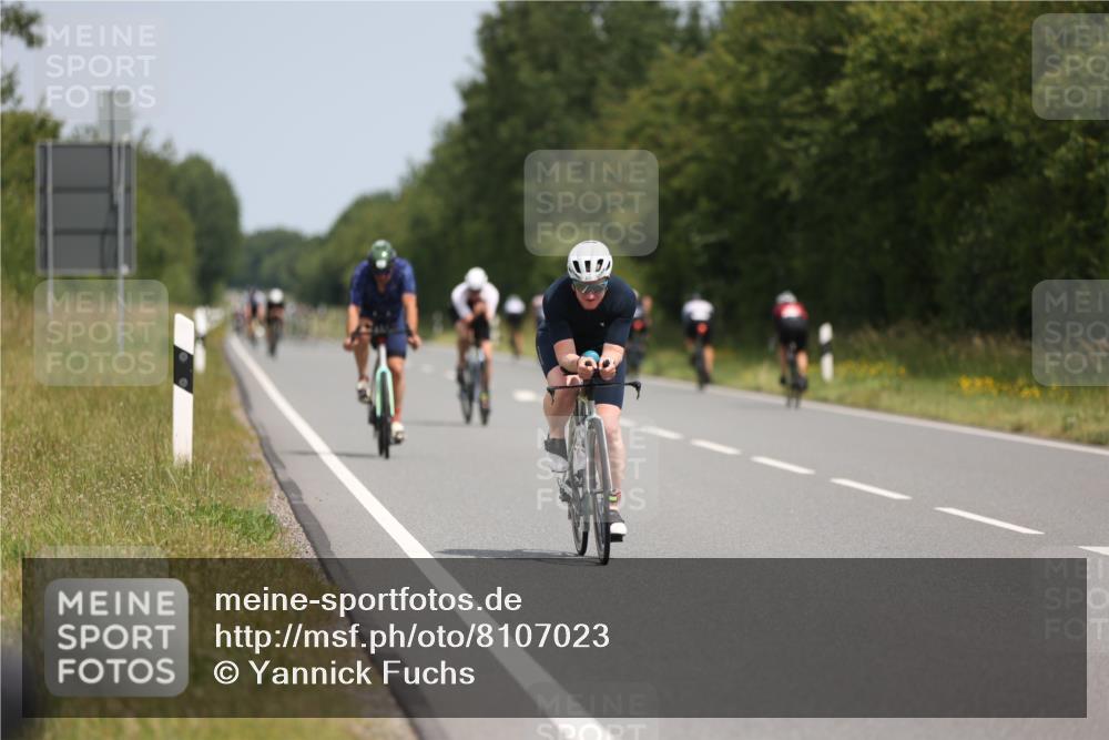 22.06.2025 - Viking Triathlon Yannick Fuchs http://msf.ph/oto/8107023 22.06.2025 12:11:53 Radfahren 110, 234, 449, 475 meine-sportfotos.de