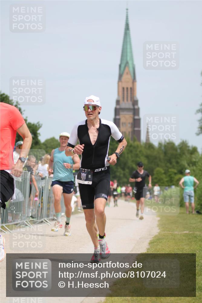 22.06.2025 - Viking Triathlon H.Heesch http://msf.ph/oto/8107024 22.06.2025 14:18:39 Laufen 100, 101, 271, 272, 617 meine-sportfotos.de