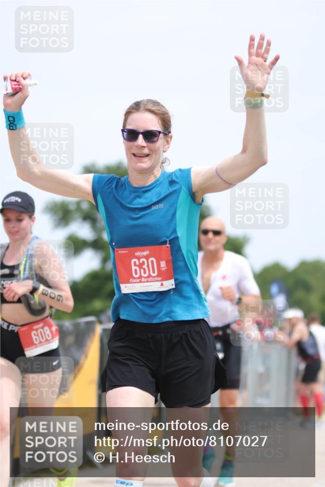 22.06.2025 - Viking Triathlon H.Heesch http://msf.ph/oto/8107027 22.06.2025 13:54:11 Laufen 11, 205, 531, 608, 630 meine-sportfotos.de