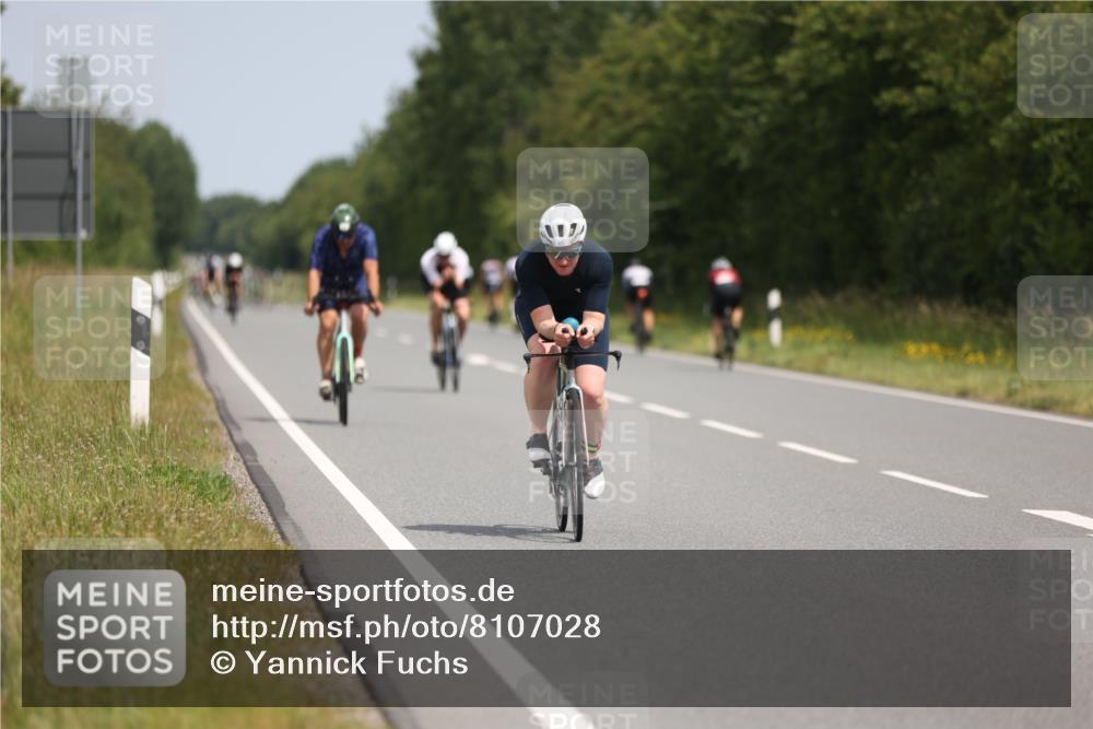 22.06.2025 - Viking Triathlon Yannick Fuchs http://msf.ph/oto/8107028 22.06.2025 12:11:53 Radfahren 110, 234, 449, 475 meine-sportfotos.de