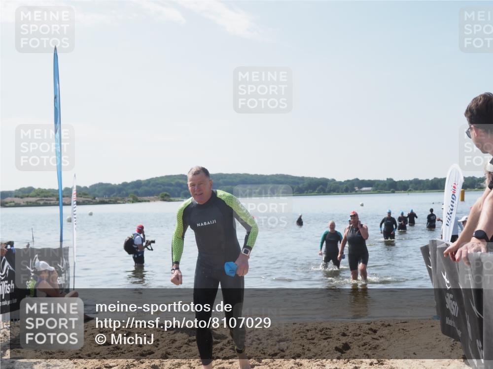 22.06.2025 - Viking Triathlon MichiJ http://msf.ph/oto/8107029 22.06.2025 10:53:09 Schwimmen 165, 319, 470, 640 meine-sportfotos.de