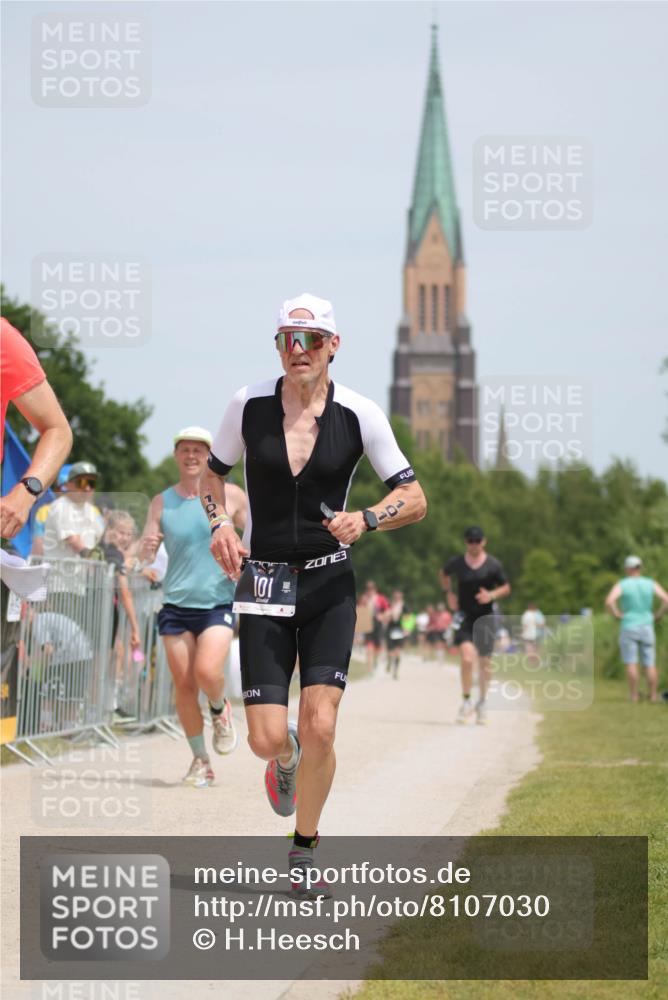 22.06.2025 - Viking Triathlon H.Heesch http://msf.ph/oto/8107030 22.06.2025 14:18:40 Laufen 100, 101, 271, 272, 617 meine-sportfotos.de