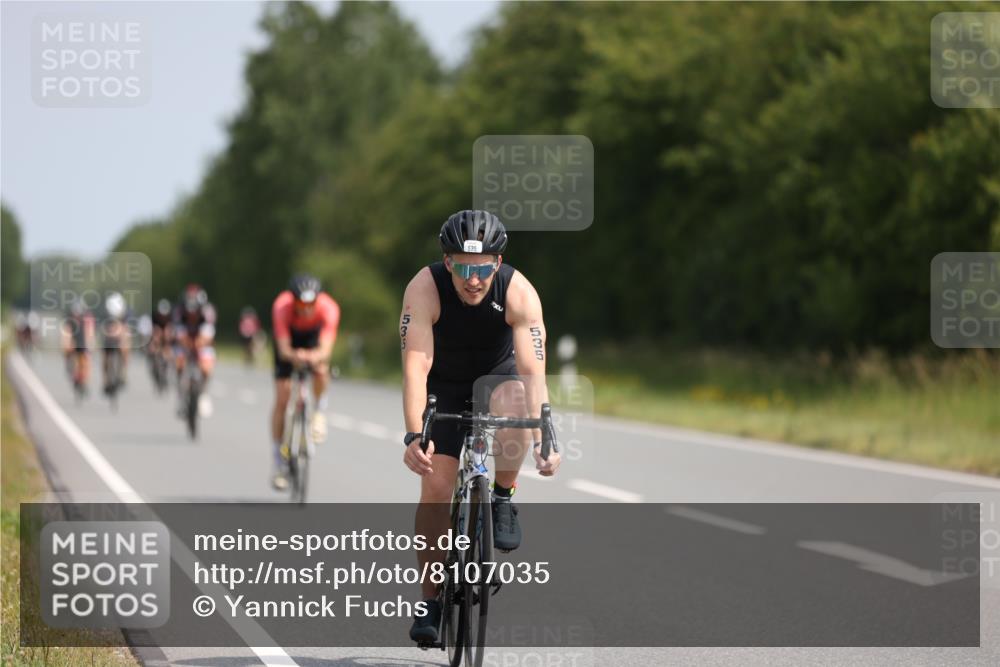 22.06.2025 - Viking Triathlon Yannick Fuchs http://msf.ph/oto/8107035 22.06.2025 11:31:01 Radfahren 44, 139, 156, 329, 335, 358, 419, 511, 535 meine-sportfotos.de