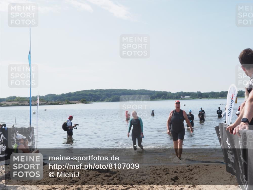 22.06.2025 - Viking Triathlon MichiJ http://msf.ph/oto/8107039 22.06.2025 10:53:13 Schwimmen 165, 201, 319, 470, 640 meine-sportfotos.de
