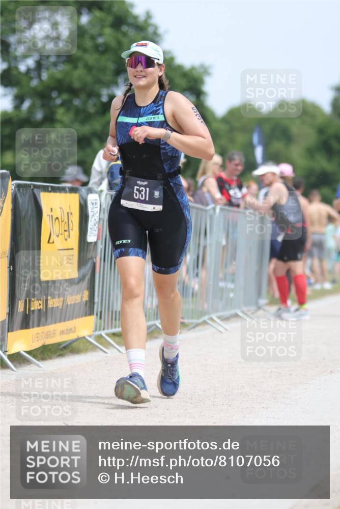 22.06.2025 - Viking Triathlon H.Heesch http://msf.ph/oto/8107056 22.06.2025 13:54:16 Laufen 11, 90, 205, 496, 531, 608 meine-sportfotos.de