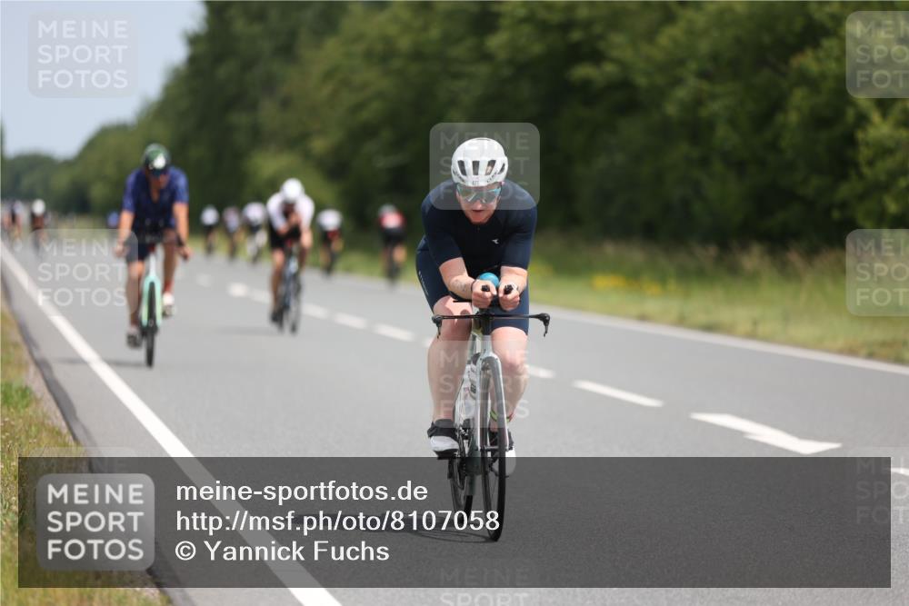 22.06.2025 - Viking Triathlon Yannick Fuchs http://msf.ph/oto/8107058 22.06.2025 12:11:54 Radfahren 110, 234, 449, 475 meine-sportfotos.de