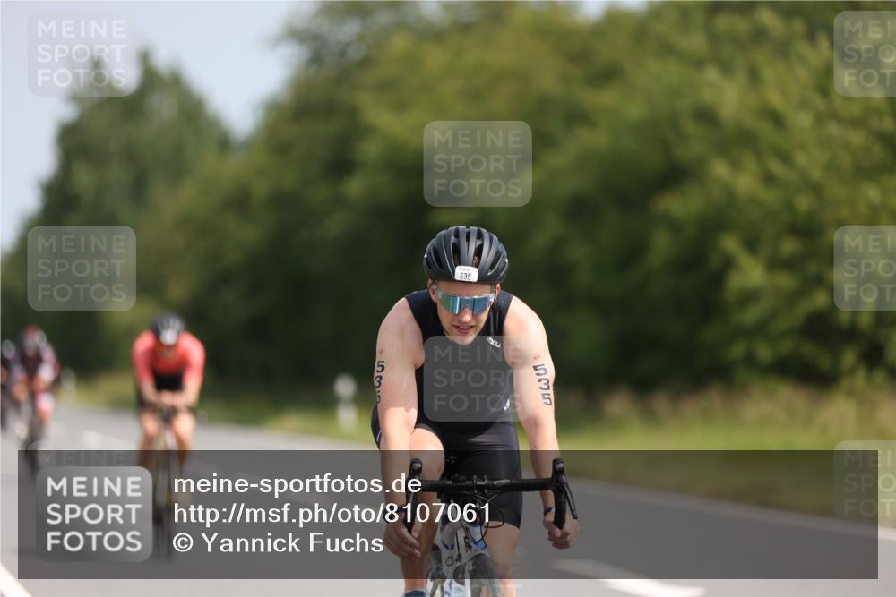 22.06.2025 - Viking Triathlon Yannick Fuchs http://msf.ph/oto/8107061 22.06.2025 11:31:02 Radfahren 44, 139, 156, 329, 335, 358, 419, 535 meine-sportfotos.de
