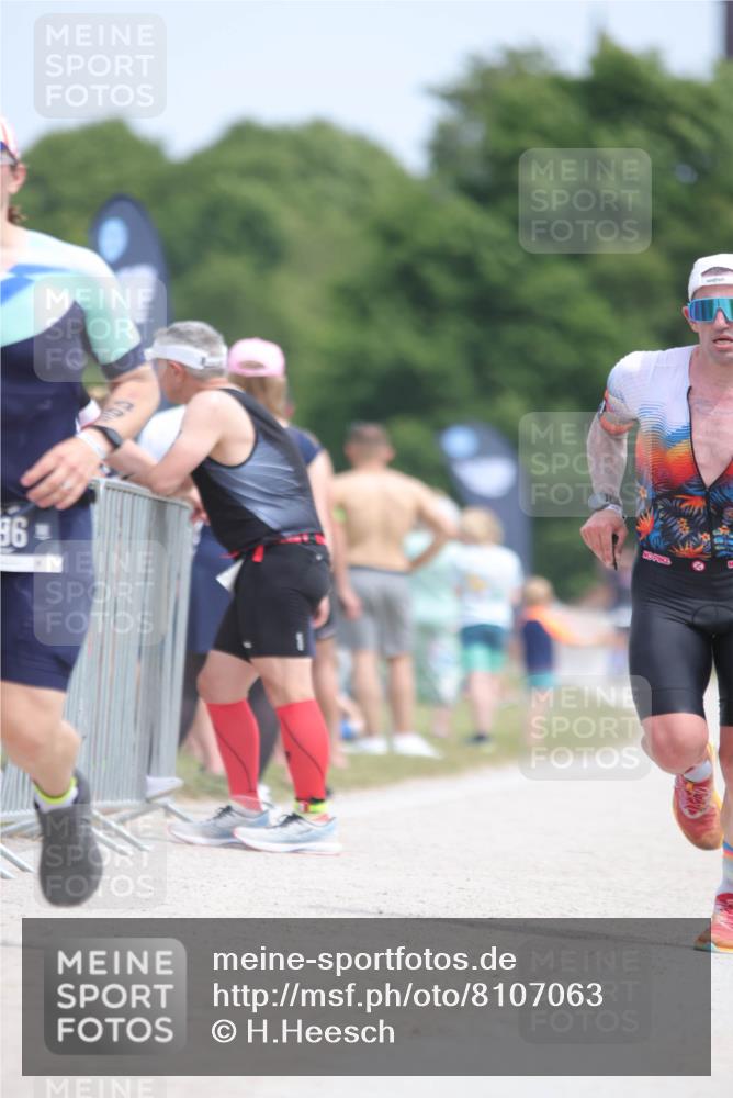 22.06.2025 - Viking Triathlon H.Heesch http://msf.ph/oto/8107063 22.06.2025 13:54:20 Laufen 90, 496, 531 meine-sportfotos.de