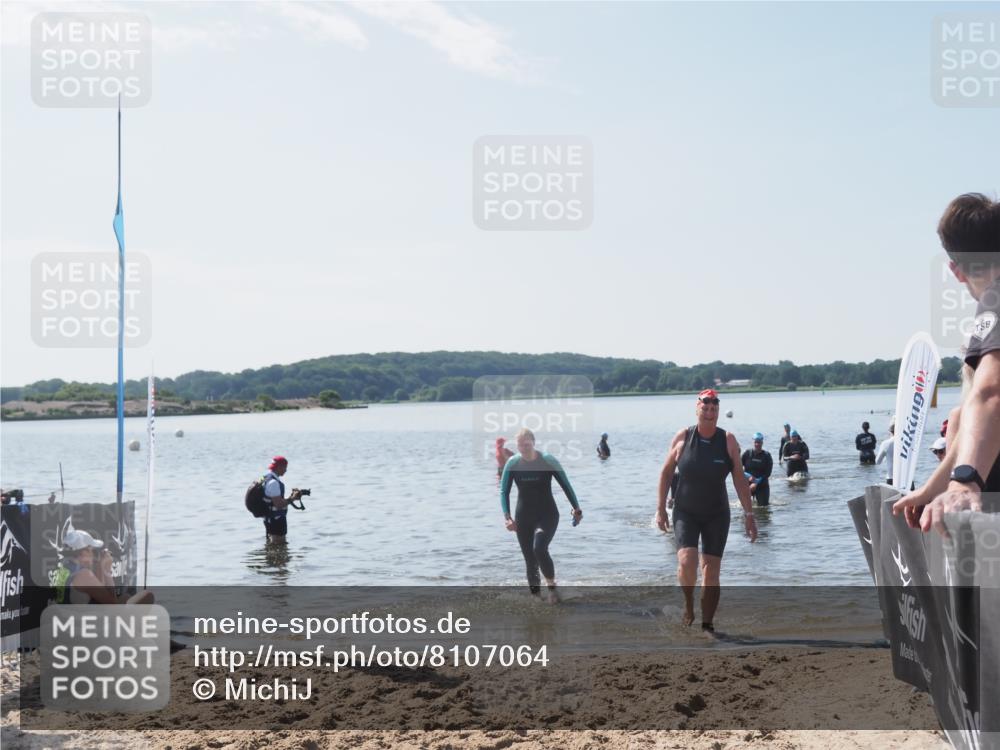 22.06.2025 - Viking Triathlon MichiJ http://msf.ph/oto/8107064 22.06.2025 10:53:13 Schwimmen 165, 201, 319, 470, 640 meine-sportfotos.de