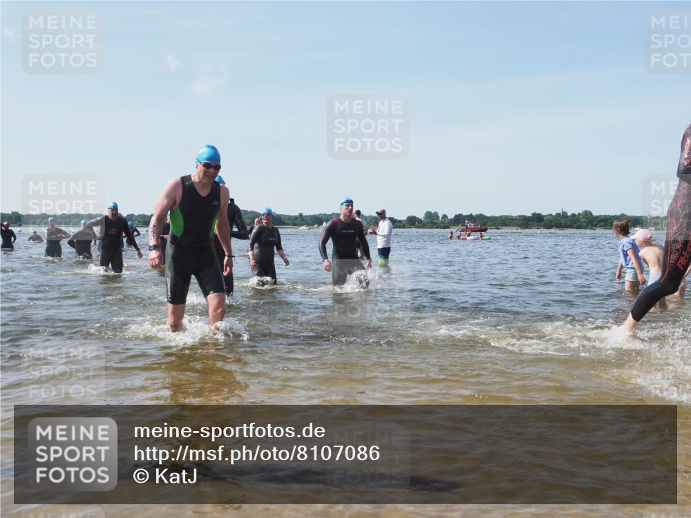 22.06.2025 - Viking Triathlon KatJ http://msf.ph/oto/8107086 22.06.2025 10:37:32 Schwimmen 21, 34, 131, 141, 163, 177, 180, 187, 245, 253, 312, 316, 344, 456, 506, 614, 639 meine-sportfotos.de