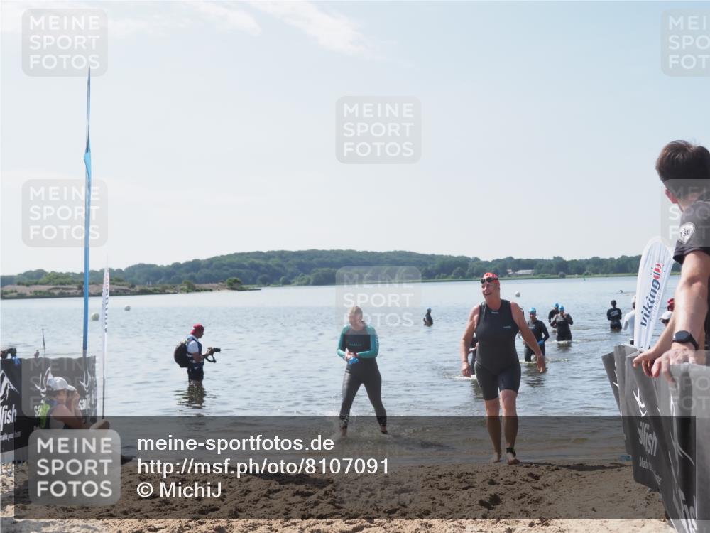22.06.2025 - Viking Triathlon MichiJ http://msf.ph/oto/8107091 22.06.2025 10:53:14 Schwimmen 165, 201, 319, 470, 640 meine-sportfotos.de