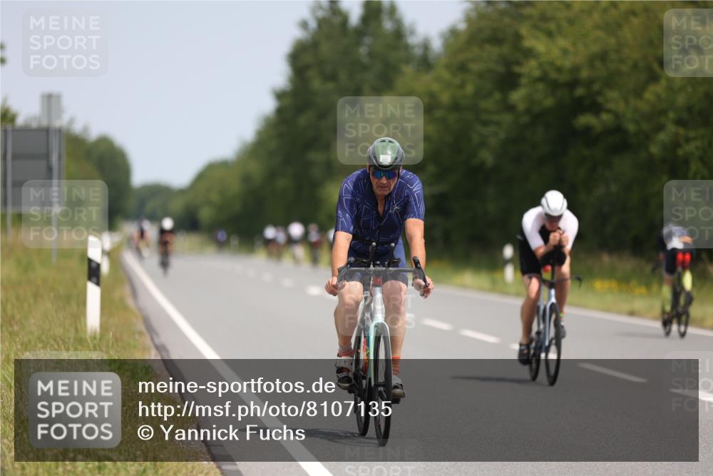 22.06.2025 - Viking Triathlon Yannick Fuchs http://msf.ph/oto/8107135 22.06.2025 12:11:56 Radfahren 110, 266, 449, 475 meine-sportfotos.de