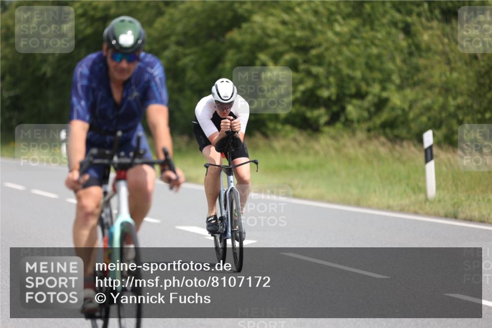 22.06.2025 - Viking Triathlon Yannick Fuchs http://msf.ph/oto/8107172 22.06.2025 12:11:57 Radfahren 110, 266, 403, 449, 475 meine-sportfotos.de