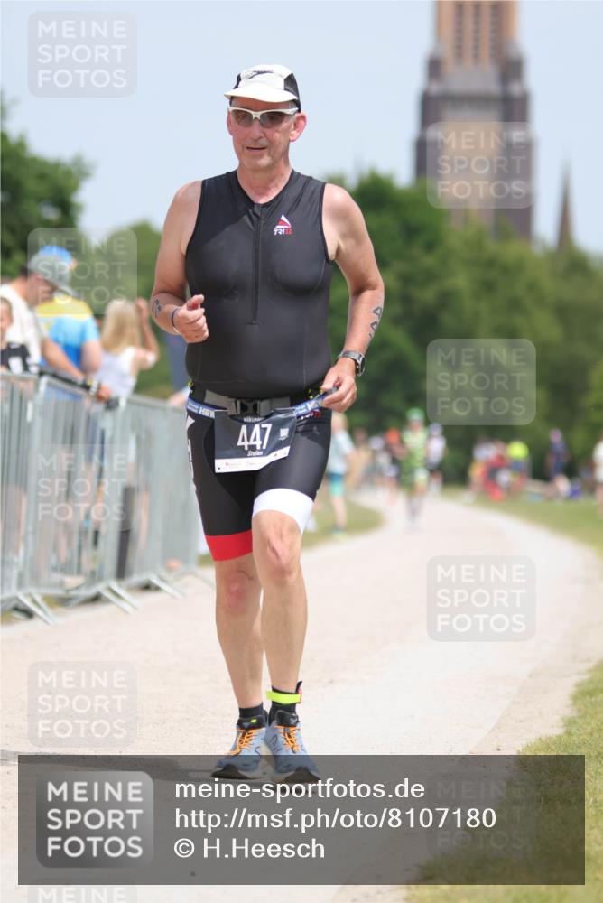 22.06.2025 - Viking Triathlon H.Heesch http://msf.ph/oto/8107180 22.06.2025 14:19:27 Laufen 447 meine-sportfotos.de