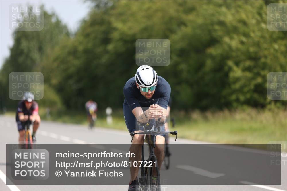 22.06.2025 - Viking Triathlon Yannick Fuchs http://msf.ph/oto/8107221 22.06.2025 11:31:08 Radfahren 44, 139, 156, 358, 419, 538 meine-sportfotos.de