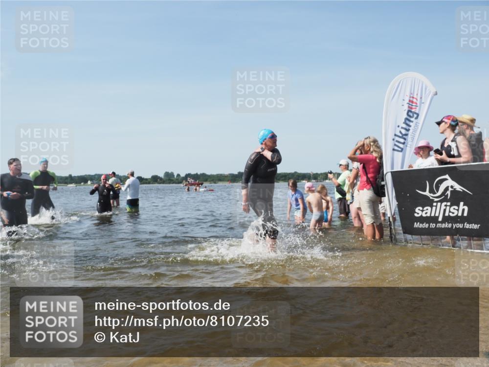 22.06.2025 - Viking Triathlon KatJ http://msf.ph/oto/8107235 22.06.2025 10:37:37 Schwimmen 21, 131, 141, 163, 177, 180, 187, 245, 253, 316, 411, 433, 456, 506, 614, 619, 639, 645 meine-sportfotos.de
