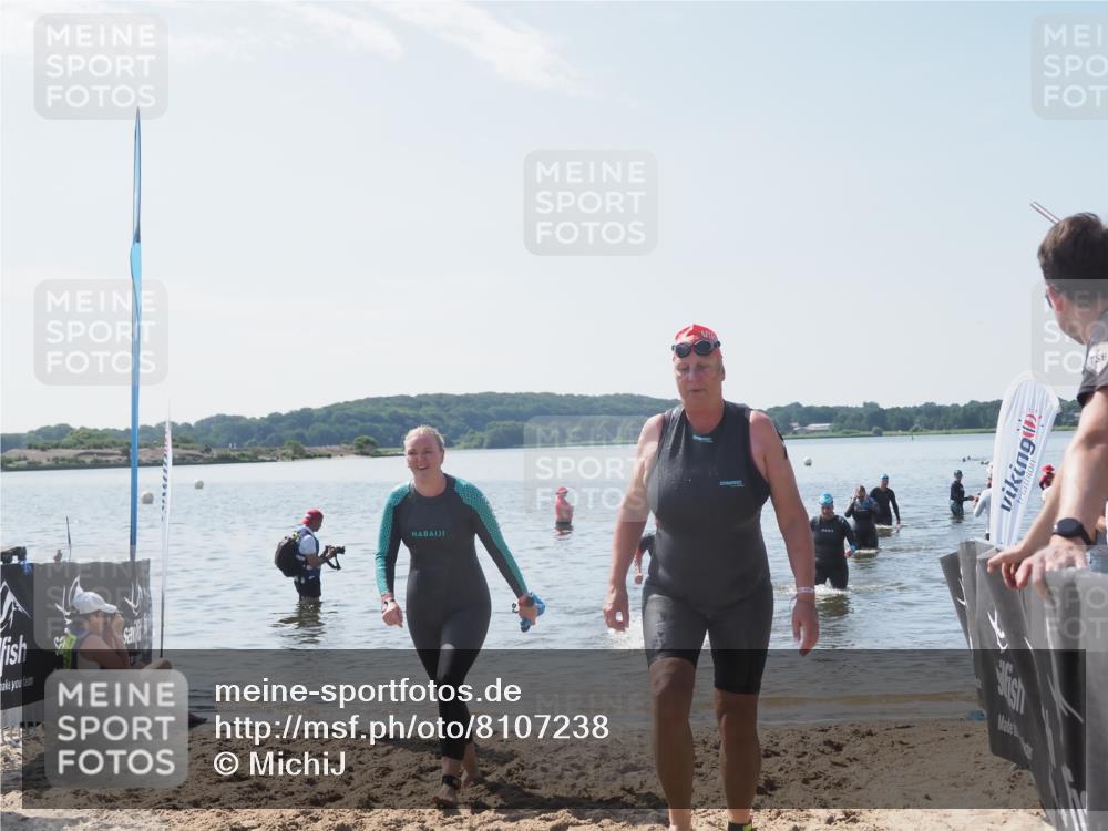 22.06.2025 - Viking Triathlon MichiJ http://msf.ph/oto/8107238 22.06.2025 10:53:18 Schwimmen 165, 201, 241, 319, 470 meine-sportfotos.de