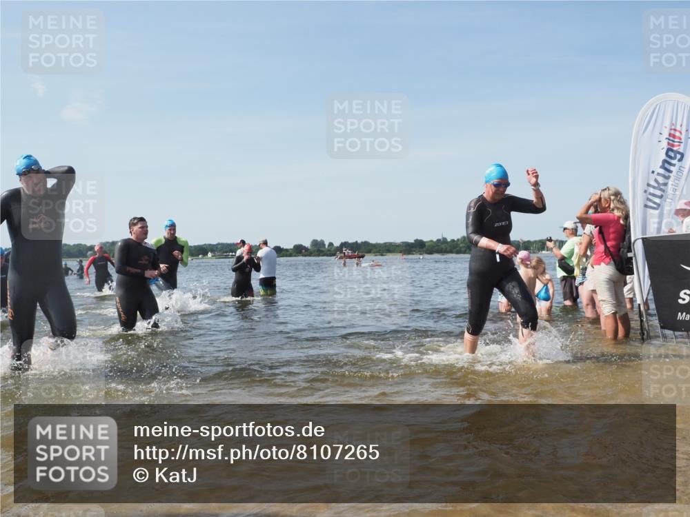 22.06.2025 - Viking Triathlon KatJ http://msf.ph/oto/8107265 22.06.2025 10:37:37 Schwimmen 21, 131, 141, 163, 177, 180, 187, 245, 253, 316, 411, 433, 456, 506, 614, 619, 639, 645 meine-sportfotos.de