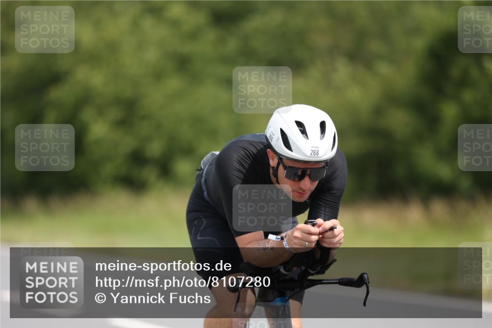 22.06.2025 - Viking Triathlon Yannick Fuchs http://msf.ph/oto/8107280 22.06.2025 12:12:06 Radfahren 266, 303, 403 meine-sportfotos.de