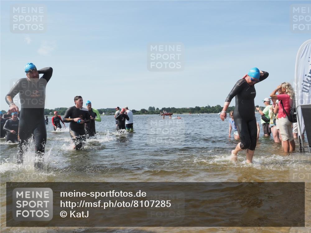 22.06.2025 - Viking Triathlon KatJ http://msf.ph/oto/8107285 22.06.2025 10:37:38 Schwimmen 21, 131, 141, 163, 177, 180, 187, 245, 396, 411, 433, 456, 506, 614, 619, 639, 645 meine-sportfotos.de