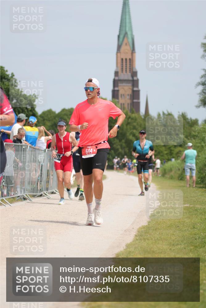 22.06.2025 - Viking Triathlon H.Heesch http://msf.ph/oto/8107335 22.06.2025 14:20:07 Laufen 136, 316, 353, 476, 644 meine-sportfotos.de