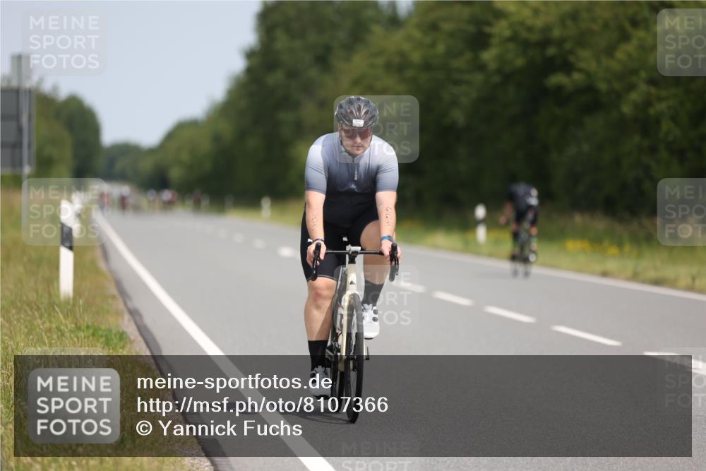 22.06.2025 - Viking Triathlon Yannick Fuchs http://msf.ph/oto/8107366 22.06.2025 12:12:15 Radfahren 303 meine-sportfotos.de