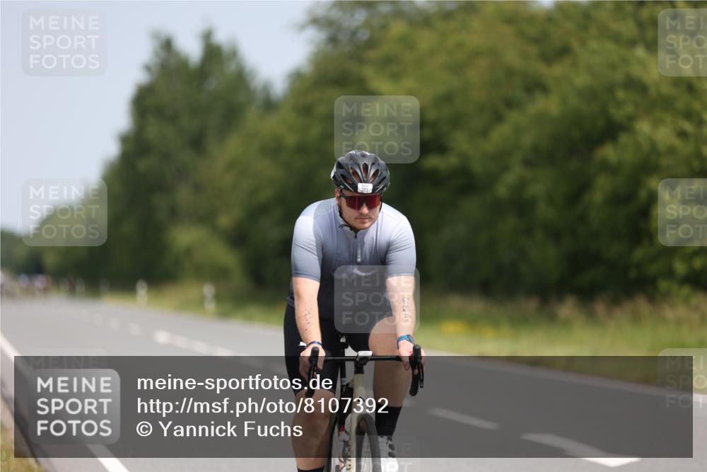 22.06.2025 - Viking Triathlon Yannick Fuchs http://msf.ph/oto/8107392 22.06.2025 12:12:15 Radfahren 303 meine-sportfotos.de